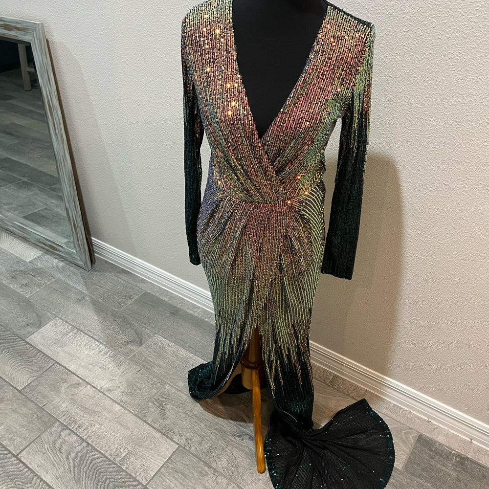 V Neck Maxi Sequin Multicolored Evening Dress - Picture 4 of 8